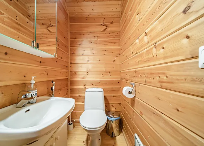 Snow Center 8b By Aavalevi Levi